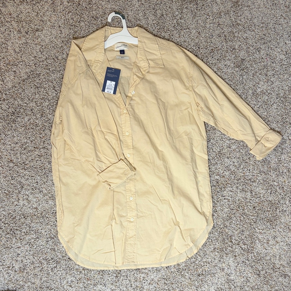 Universal Thread Tan Tunic Fit Button-Up Shirt